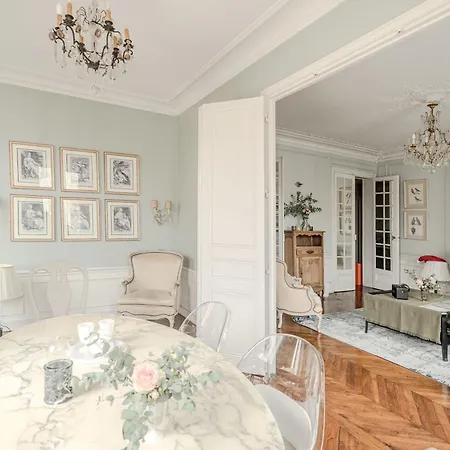 Ac 3bds With Arc De Triomphe View & Terrace Apartment