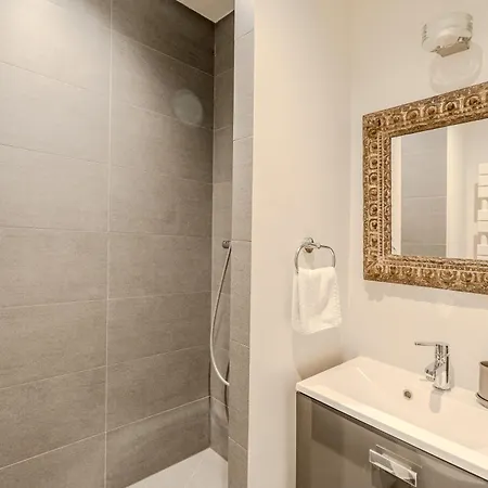 Ac 3bds With Arc De Triomphe View & Terrace 公寓 *