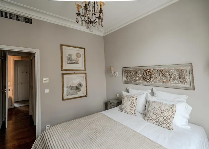 Appartement Ac 3bds With Arc De Triomphe View & Terrace